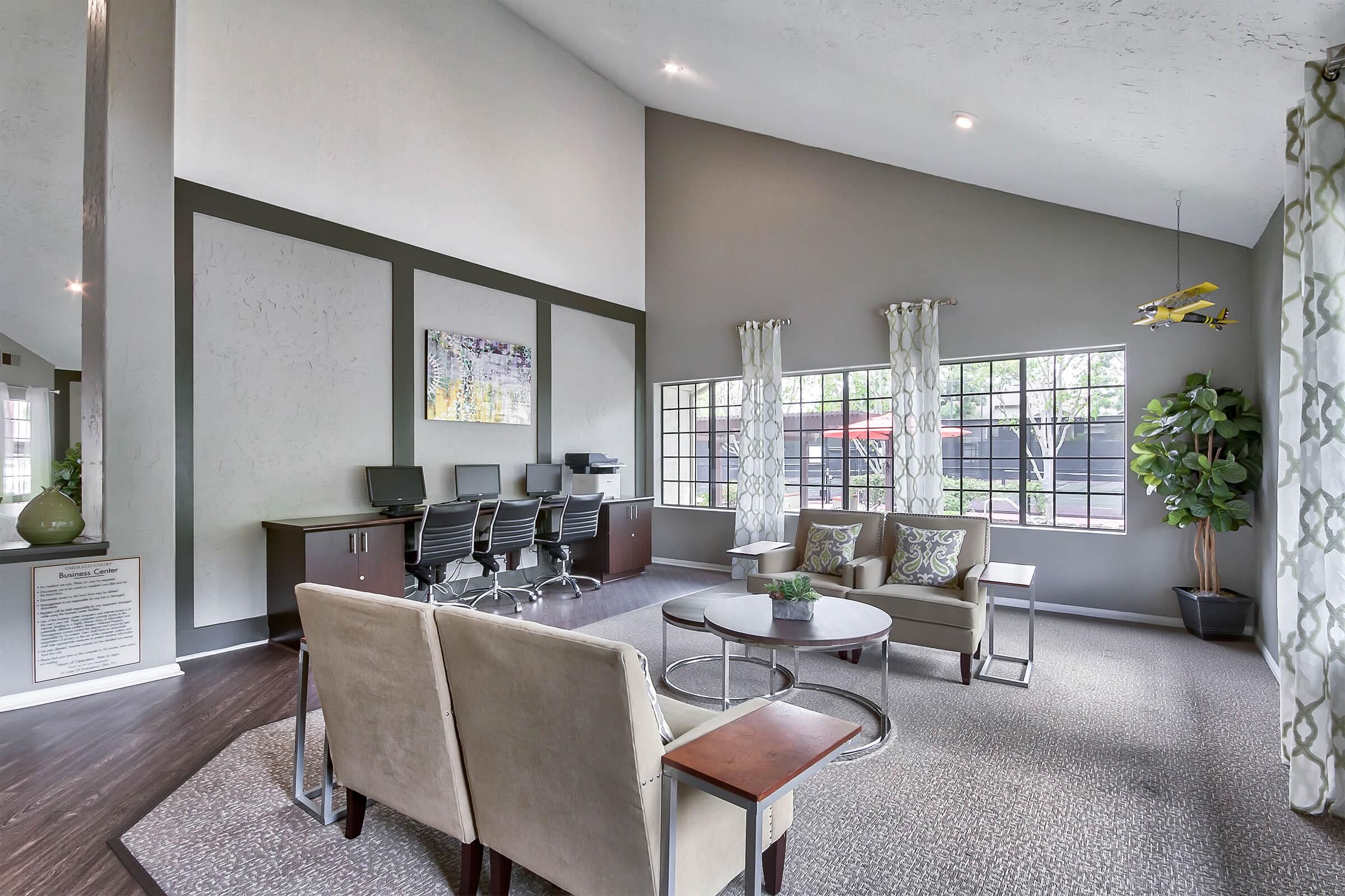 Emerald Court Apartment Homes Photo Gallery